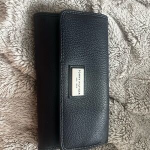 Tommy Hilfiger Navy Leather Wallet